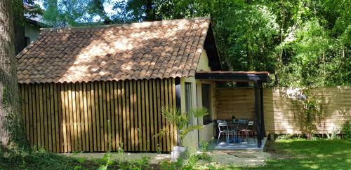 Gite L'Atelier studio de plain pieds accès piscine - Saint-Alvère