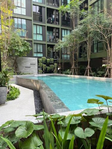 Nue Z-Square Suan Luang Station - Cozy 2BR Condo, Pool&Gym, Near Suan Luang Station