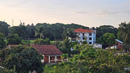 Grik Hotel - Entebbe