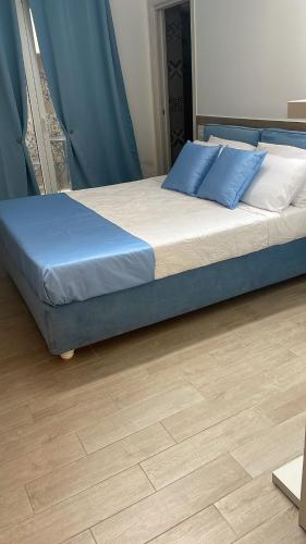 Double Room image 4