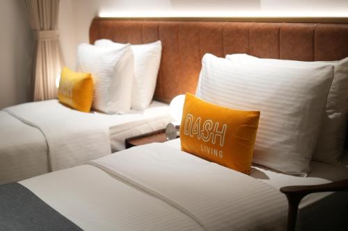 Premier Twin Room  image 5