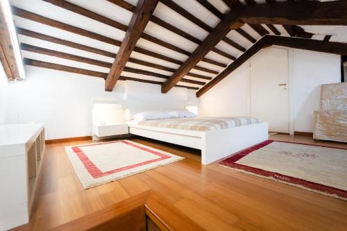 Furlani Apartments - image 5