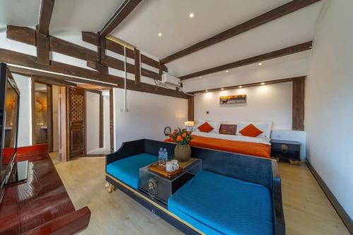 Lijiang Mountain View Boutique Inn