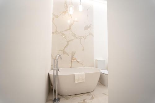 Elegance Calatrava by Sarlux - image 13