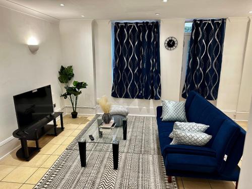 2bed2 bath flat soho