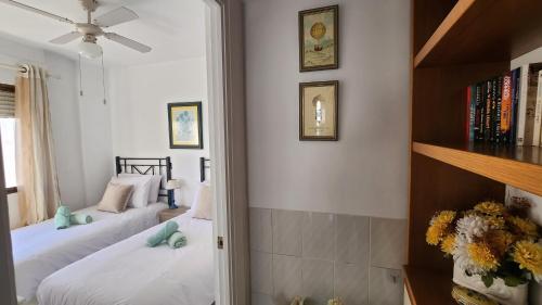 Carabeo 99 - Sleeps 4 - image 3