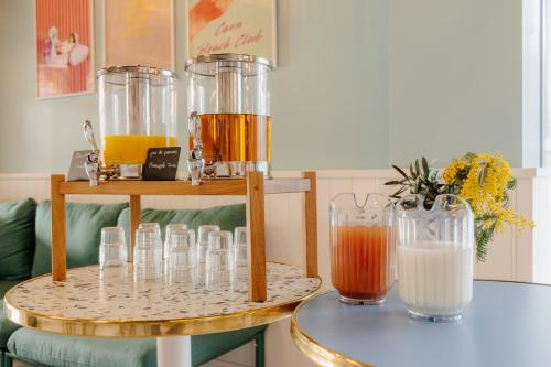 Food and beverages, The People Caen in Caen