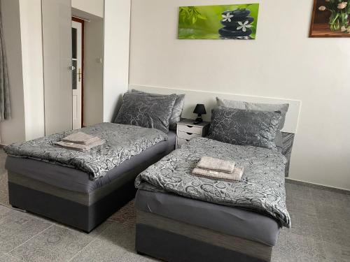 Tulip Apartment, Praha
