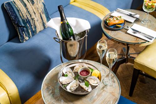 Food and beverages, Harbour Hotel & Spa Chichester in Chichester