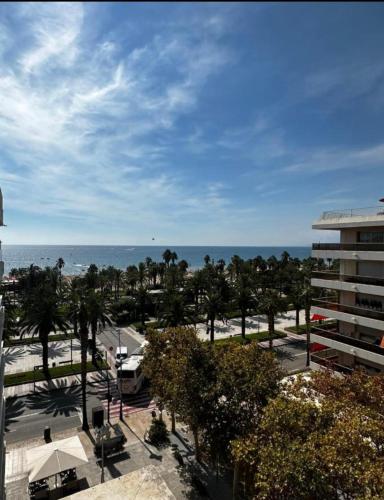 Grand appartement superbe vue mer, plage principale de Salou