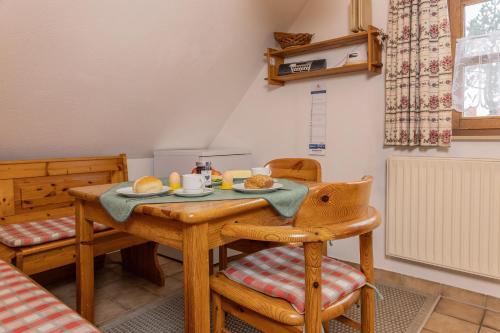 Apartment with Terrace image 10