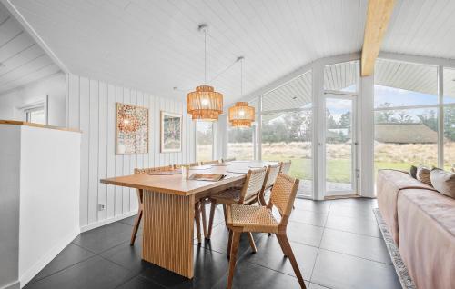  Beautiful Home In Blåvand With Sauna in Blåvand