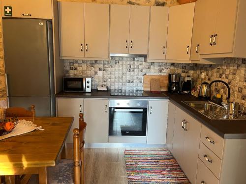 Filia's House (The House of Friendship)