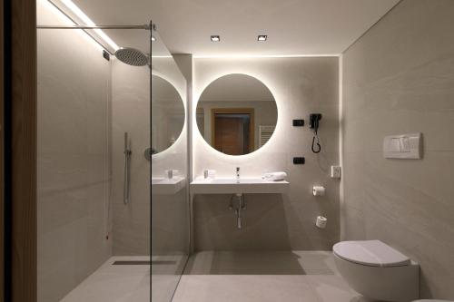 3 twin beds