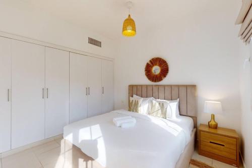 Vacationer Holiday Homes l Tranquil 2 Bed Villa l Family Friendly Community, Dubái (foto 8)