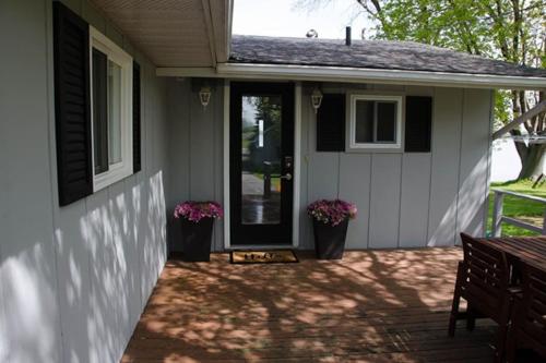 Heaven on Huycks Bay in Niles Corners (ON)