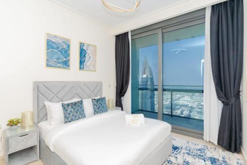 LUXFolio Retreats - Burj Vista Sea View - image 14