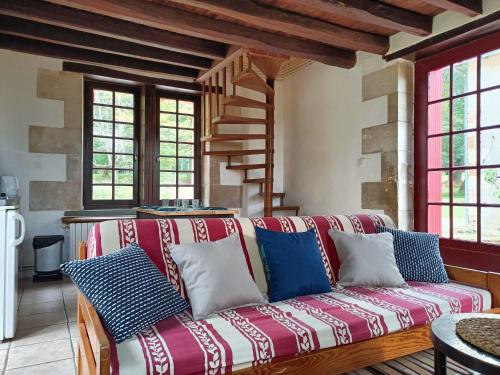 COTTAGE in Champdeniers-Saint-Denis