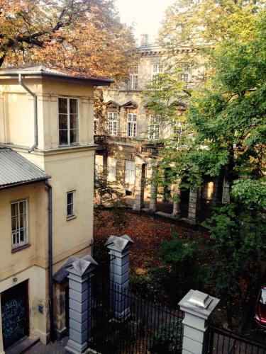 Between Us Bed and Breakfast - image 5