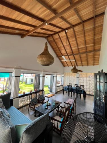 Blue Peacock Beach House - image 5
