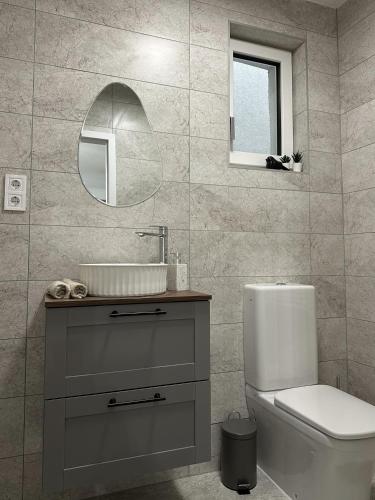 D26 Luxury Suites - image 3