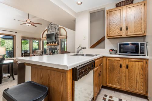 Spring Creek Golf Villa 5 in Galena, USA