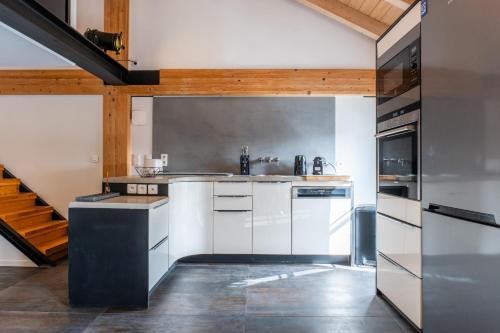 Spacious Duplex in the Heart of Cannes, Канны (фото 2)