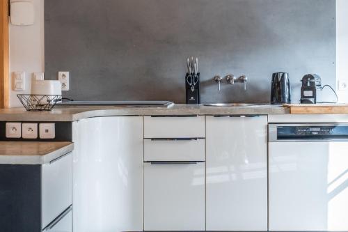 Spacious Duplex in the Heart of Cannes, Канны (фото 9)