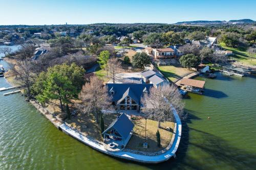 Stunning Lake Granbury Retreat Gazebo and Fire Pit! in Granbury, Vereinigte Staaten von Amerika