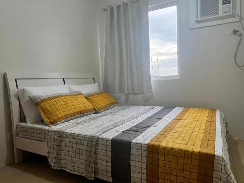 Sunsets and Good Vibes - 2 Bedroom Condo Unit, Iloilo City