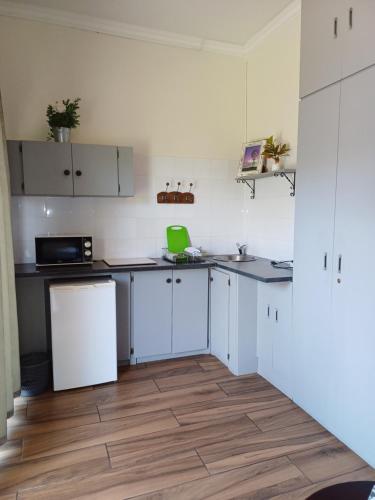 廚房, Cura Lodge in 皮勒斯