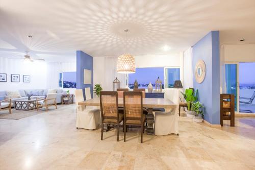 Oceanview Newly Renovated Private Pool Home in La Paz, Mexico