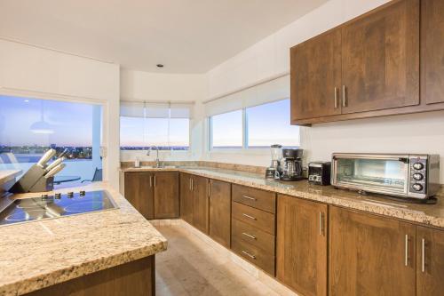 Oceanview Newly Renovated Private Pool Home in La Paz, Mexico
