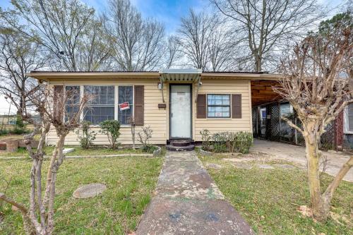 . Charming El Dorado Retreat Near Main Street!