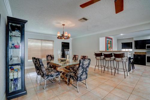 Cozy Paradise by the Ocean in Pompano Beach, USA