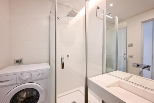 Two-Bedroom Apartment with Terrace image 5