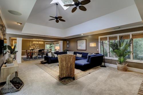 Facilities, South Sea Pines Drive 97 in South Beach