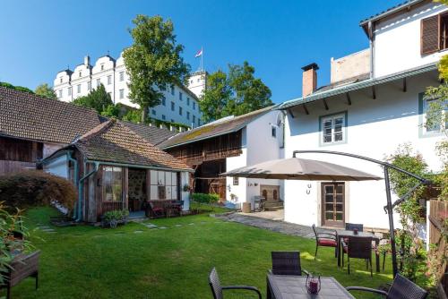 Historisches Stadthaus - Wohnen im Herzen von Weitra