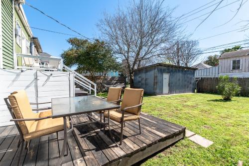 Galveston Victorian Walk to the Strand and Beach - image 10