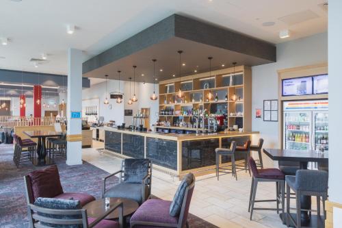 Bar/ Salón, Hilton Garden Inn Birmingham Airport in Birmingham Airport