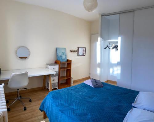 Chambre Angers gare-centre ville 2