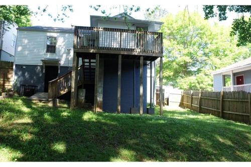 Entire Comfy Home Near ATL airport -Two Bedrooms in Atlanta, USA