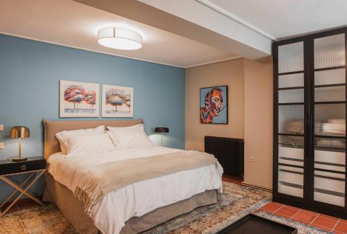 2 bedrooms, 4 beds