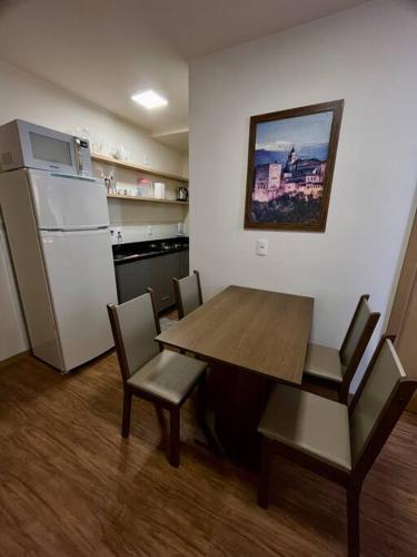 Studio no centro, novo com garagem