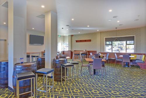 ห้องอาหาร, ทาวน์เฮาส์ โฮเต็ล เบอร์นี (Burnie Central Townhouse Hotel) in เบอร์นี่