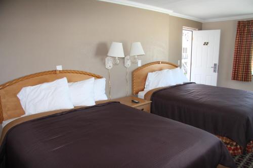 Cape Cod Inn - image 8