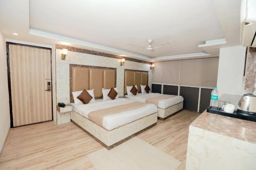 Roomsity Pride Delhi