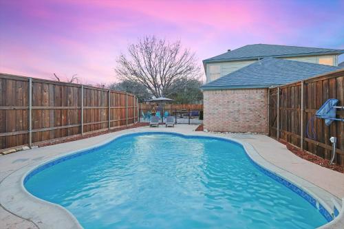 Refined 5BR-3BA Lux Home with Pool in Mesquite