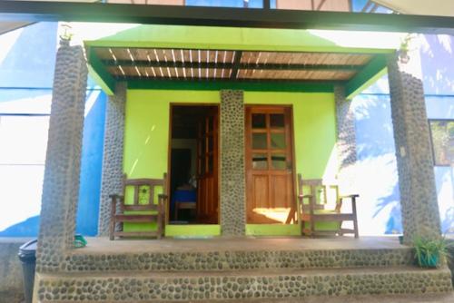 Pavones Walk to the beach, chill by the pool. Casa Sol! 4-Star Single Room pool