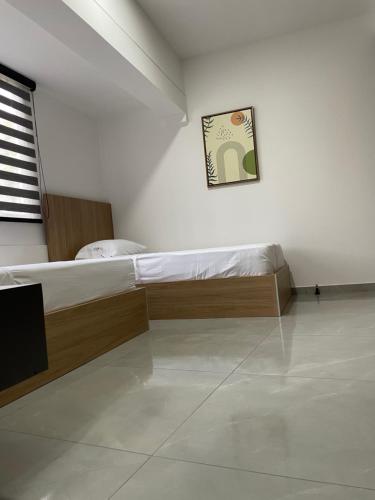 Twin Room image 3